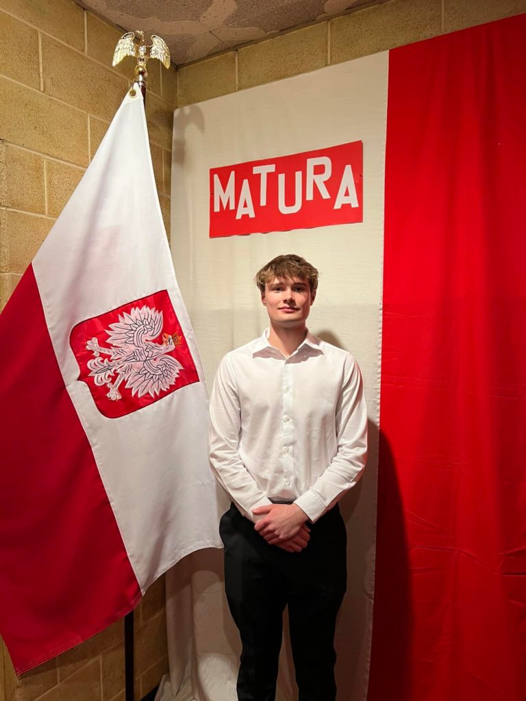 Matura 2022 w Akademii Języka Polskiego w Niles 4zi